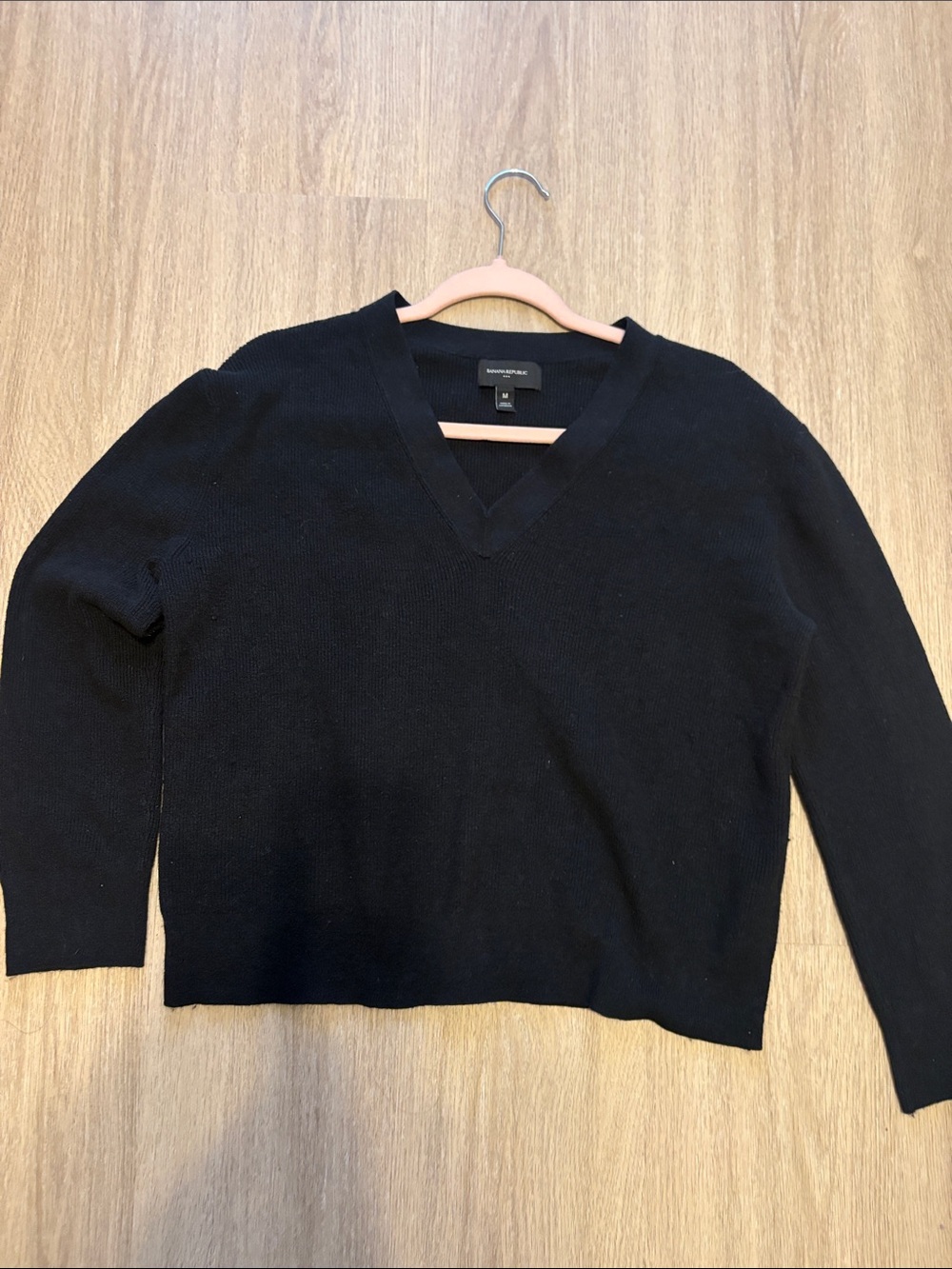 Banana Republic Black V-Neck Women's Sweater